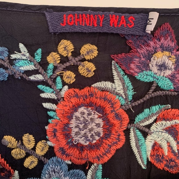 JOHNNY WAS Oversized BLOUSE Embroidered Pullover Top Tunic M BOHO Floral Black - Picture 2 of 9